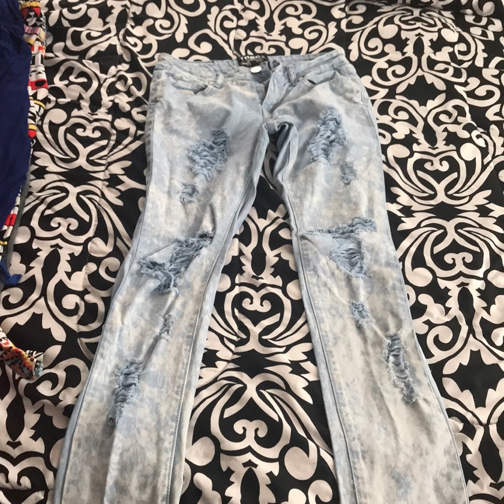 Light demon jeans size 7.